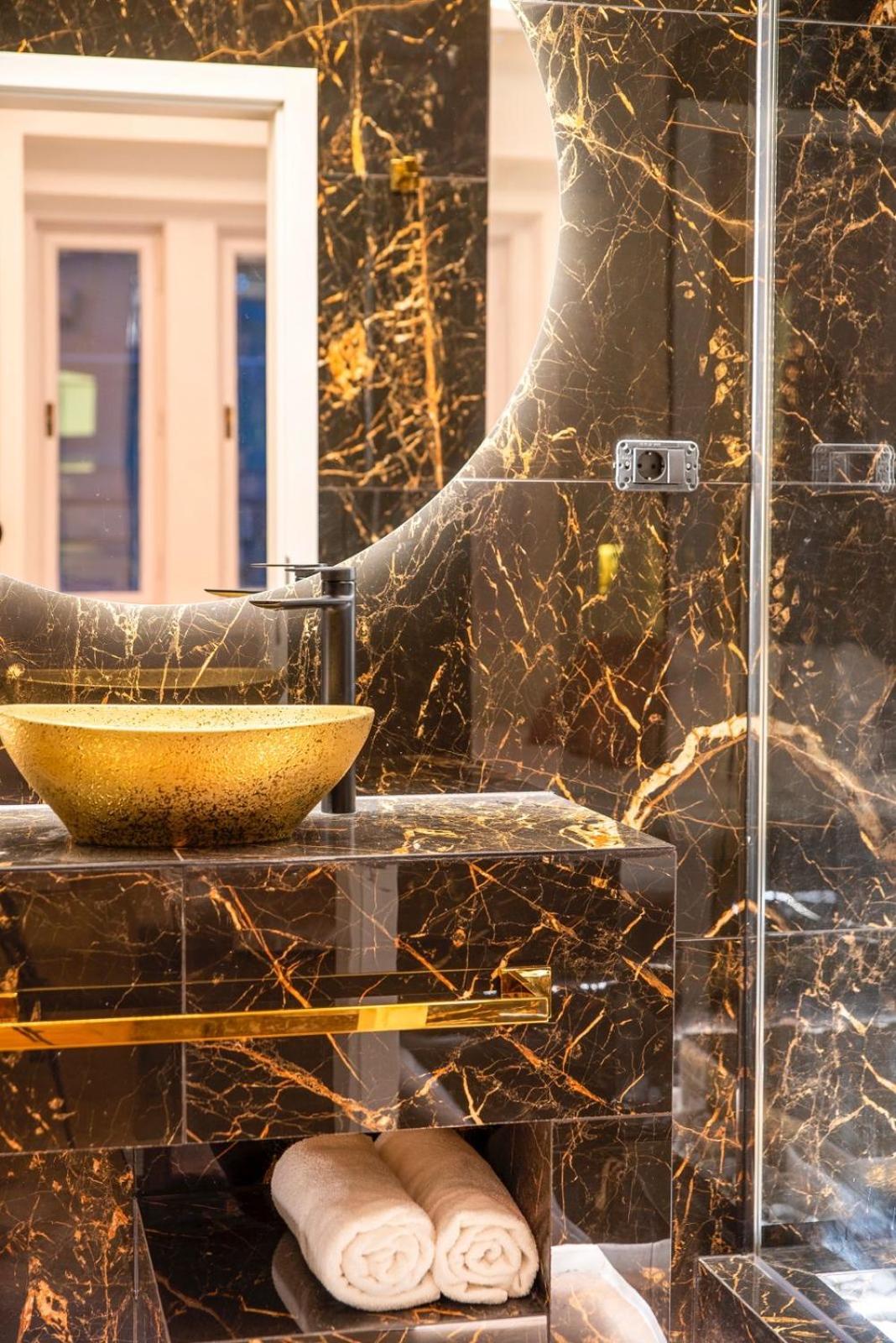 부다페스트 Vip Jacuzzi Luxury 아파트 외부 사진